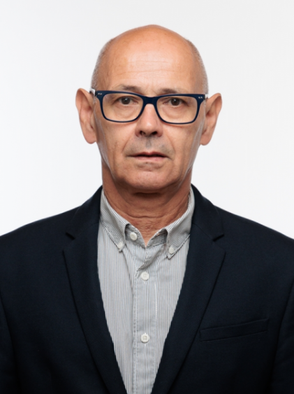 Vasco Parreiral Sim&otilde;es Vaz